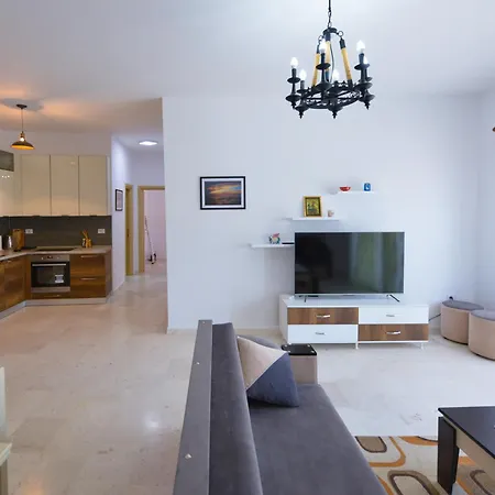 Beachside Hill Vlorë